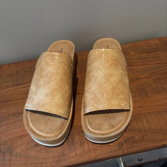 Naked Feet sandals - Picture 2 of 4